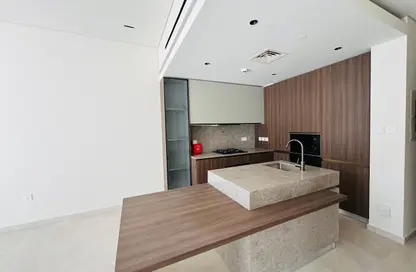 Apartment - 1 Bedroom - 2 Bathrooms for rent in Beverly Boulevard - Arjan - Dubai
