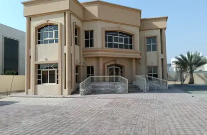 Villa - 4 Bedrooms - 5 Bathrooms for rent in Al Barqaa - Umm Al Quwain