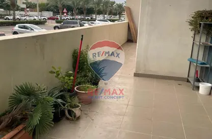 Apartment - 2 Bedrooms - 2 Bathrooms for sale in Tower 45 - Al Reef Downtown - Al Reef - Abu Dhabi