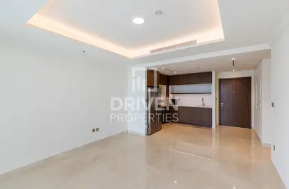 Apartment - 2 Bedrooms - 2 Bathrooms for rent in Palace Beach Residence - EMAAR Beachfront - Dubai Harbour - Dubai