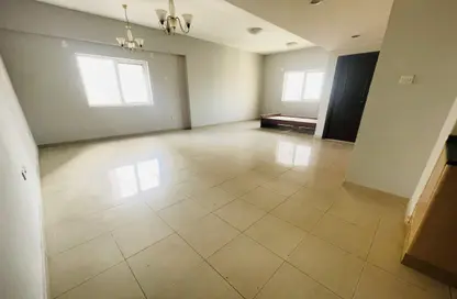 Apartment - 1 Bathroom for rent in Al Nada Tower - Al Nahda - Sharjah