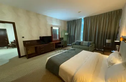 صورة لـ غرفة- غرفة النوم شقة - غرفة نوم - 1 حمام للايجار في برج الدانة - دانة بو ظبي - أبوظبي ، صورة رقم 1