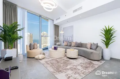 Living Room image for: Apartment - 3 Bedrooms - 3 Bathrooms for rent in Stella Maris - Dubai Marina - Dubai, Image 1