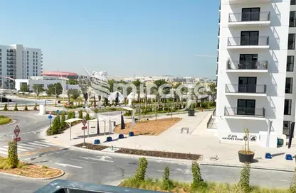 Outdoor Building image for: Apartment - 1 Bedroom - 2 Bathrooms for sale in Waters Edge - Yas Island - Abu Dhabi, Image 1