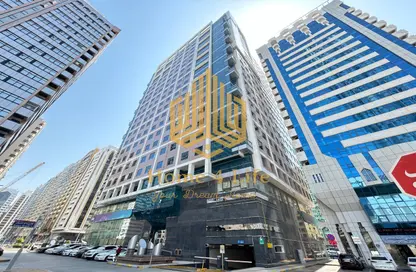 Apartment - 2 Bedrooms - 4 Bathrooms for rent in Golden Falcon Tower - Hamdan Street - Abu Dhabi