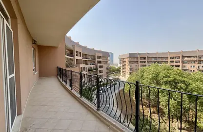 Apartment - 2 Bedrooms - 3 Bathrooms for rent in Shakespeare Circus 2 - Shakespeare Circus - Motor City - Dubai