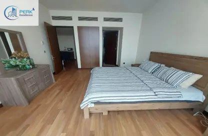 Apartment - 2 Bedrooms - 3 Bathrooms for rent in Burj Khalifa Area - Downtown Dubai - Dubai