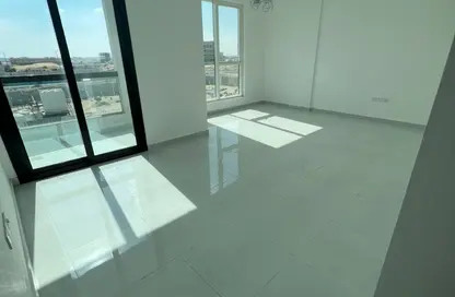 شقة - 3 غرف نوم - 3 حمامات للايجار في تلال ألتاي - السيوح - الشارقة