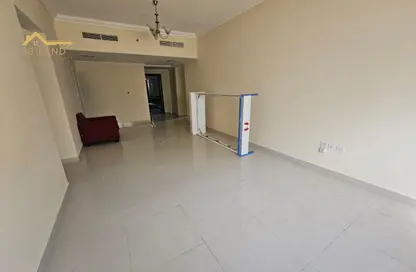 شقة - 3 غرف نوم - 3 حمامات للايجار في مجمع مويلح - تجارية مويلح - الشارقة شقة - 3 غرف نوم - 3 حمامات للايجار في مجمع مويلح - تجارية مويلح - الشارقة