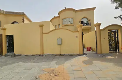 فيلا - 4 غرف نوم - 6 حمامات للايجار في 2 المويهات - المويهات - عجمان