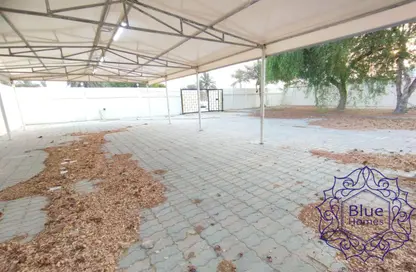 Villa - 6 Bedrooms - 5 Bathrooms for rent in Al Azra - Al Riqqa - Sharjah