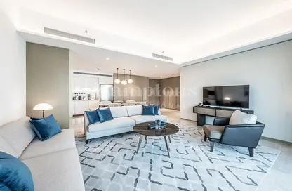 Living Room image for: Apartment - 3 Bedrooms - 4 Bathrooms for rent in Address Harbour Point Tower 2 - Address Harbour Point - Dubai Creek Harbour (The Lagoons) - Dubai, Image 1