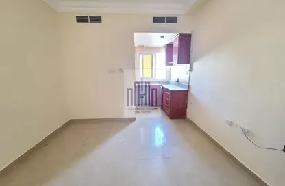 Apartment - Studio - 1 Bathroom for rent in Fire Station Road - Muwaileh - Sharjah