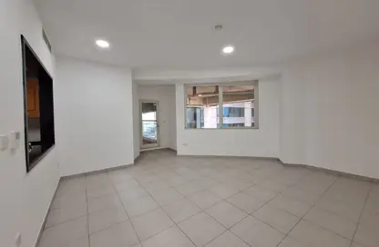 Apartment - 2 Bedrooms - 2 Bathrooms for rent in Blue Tower - Sheikh Zayed Road - Dubai