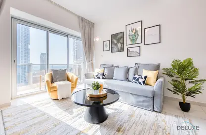 Living Room image for: Apartment - 1 Bedroom - 1 Bathroom for rent in Marina Tower - Dubai Marina - Dubai, Image 1