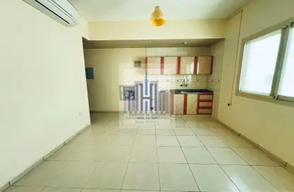 Apartment - Studio - 1 Bathroom for rent in Fire Station Road - Muwaileh - Sharjah