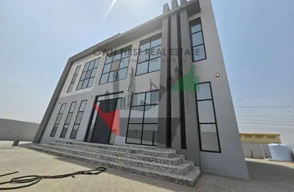 Villa - 5 Bedrooms - 7 Bathrooms for rent in Al Aweer 1 - Al Aweer - Dubai