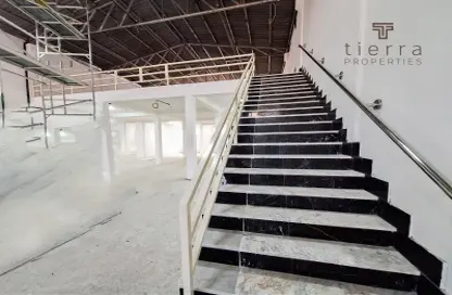 Stairs image for: Warehouse - Studio - 2 Bathrooms for rent in Al Quoz - Dubai, Image 1