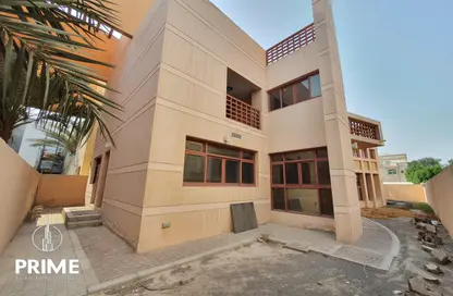 Villa - 5 Bedrooms for rent in Al Mushrif - Abu Dhabi