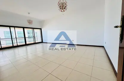 Apartment - 4 Bedrooms - 5 Bathrooms for rent in Corniche Road - Abu Dhabi