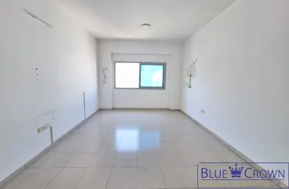 Apartment - Studio - 1 Bathroom for rent in Al Karama - Dubai