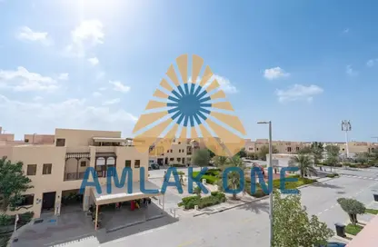 Townhouse - 2 Bedrooms - 3 Bathrooms for sale in Zone 8 - Hydra Village - Abu Dhabi