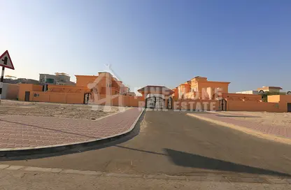 Villa - 7+ Bedrooms - 7+ Bathrooms for sale in Shakhbout City - Abu Dhabi