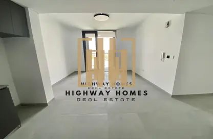 Apartment - 2 Bedrooms - 3 Bathrooms for rent in Tiraz 3 - Aljada - Sharjah