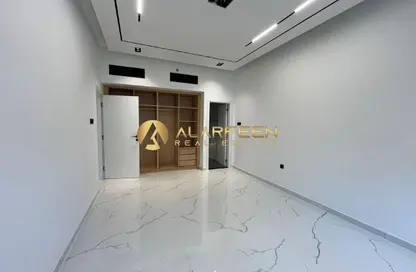 شقة - غرفة نوم - 2 حمامات للايجار في مسكن الامير - منطقة 11 - قرية الجميرا سركل - دبي