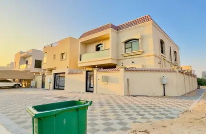 Villa - 5 Bedrooms - 7 Bathrooms for sale in Al Yasmeen 1 - Al Yasmeen - Ajman