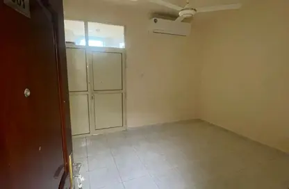 Apartment - Studio - 1 Bathroom for rent in Al Khudayra Building - Al Ghuair - Al Gharb - Sharjah Apartment - Studio - 1 Bathroom for rent in Al Khudayra Building - Al Ghuair - Al Gharb - Sharjah