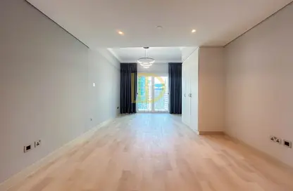 Apartment - Studio - 1 Bathroom for rent in Lake View Tower - JLT Cluster B - Jumeirah Lake Towers - Dubai