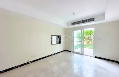فيلا - 2 غرف نوم - 3 حمامات للايجار في الينابيع 11 - الينابيع - دبي