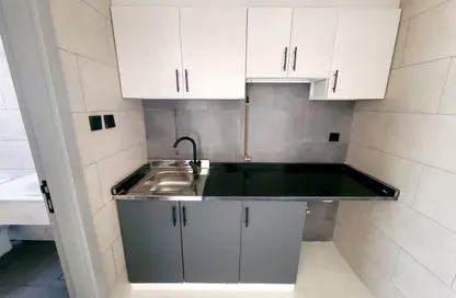 Apartment - 1 Bathroom for rent in AlFalah - Muwaileh Commercial - Sharjah
