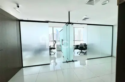 مكتب - استوديو للايجار في B2B  برج - الخليج التجاري - دبي