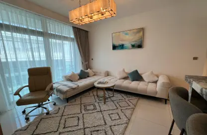 Living Room image for: Apartment - 1 Bedroom - 1 Bathroom for rent in Beach Vista - EMAAR Beachfront - Dubai Harbour - Dubai, Image 1