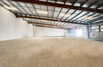 Warehouse - Studio - 2 Bathrooms for rent in Dubai Investment Park 2 (DIP 2) - Dubai Investment Park (DIP) - Dubai