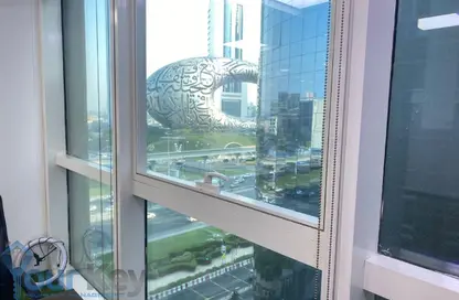 مكتب - استوديو - 1 حمام للايجار في برج لطيفة - شارع الشيخ زايد - دبي