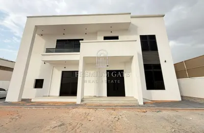 Villa - 3 Bedrooms - 4 Bathrooms for rent in Al Warqa'a 3 - Al Warqa'a - Dubai