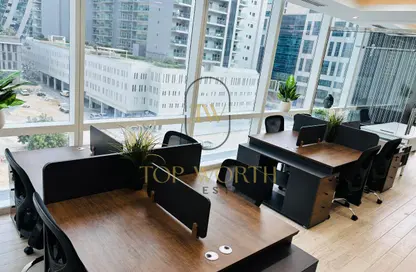 مكتب - استوديو - 1 حمام للايجار في برج تماني - الخليج التجاري - دبي