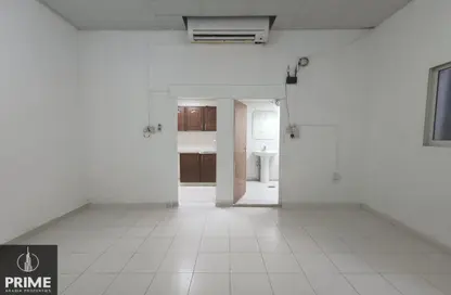 Apartment - Studio - 1 Bathroom for rent in Mushrif Gardens - Al Mushrif - Abu Dhabi