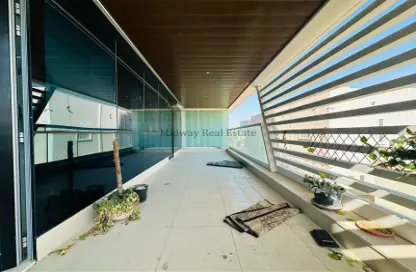 Terrace image for: Duplex - 4 Bedrooms - 5 Bathrooms for rent in Al Seef - Al Raha Beach - Abu Dhabi, Image 1