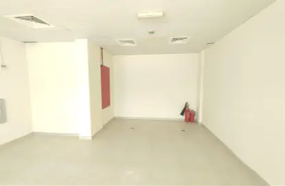 Shop - Studio - 1 Bathroom for rent in Fire Station Road - Muwaileh - Sharjah