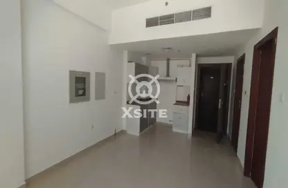 Apartment - 1 Bedroom - 2 Bathrooms for rent in Al Amir Residence - Jumeirah Village Circle - Dubai