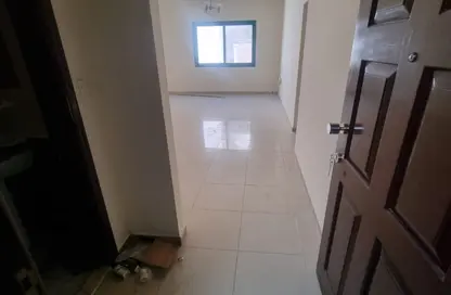 شقة - غرفة نوم - 2 حمامات للايجار في أبو شغارة - الشارقة