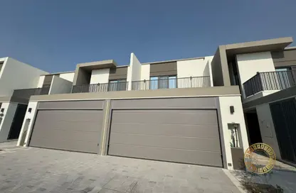 Townhouse - 3 Bedrooms - 4 Bathrooms for rent in Aura Gardens - Tilal Al Ghaf - Dubai
