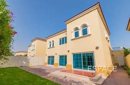 Villa - 4 Bedrooms - 4 Bathrooms for rent in Legacy - Jumeirah Park - Dubai