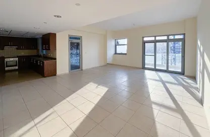 Apartment - 1 Bedroom - 2 Bathrooms for rent in Executive Tower B - Executive Towers - Business Bay - Dubai
