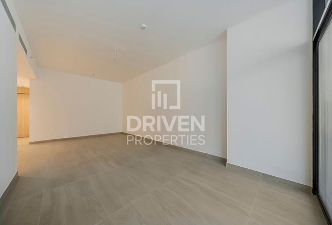 Newly Built | Mid Floor | Appliances Included