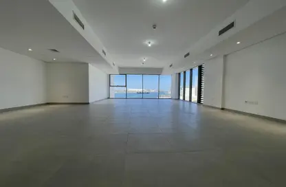 شقة - 3 غرف نوم - 4 حمامات للايجار في المنيرة - شاطئ الراحة - أبوظبي